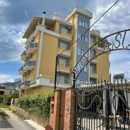 Apartments Rezidenca Sinani Orikumi Exteriér fotografie
